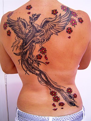 Featured image of post View 10 Tatuagem Feminina Nas Costas Fenix Pequena