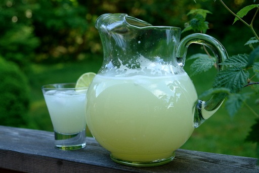 Suco de Limão com Bicarbonato: Receita Simples