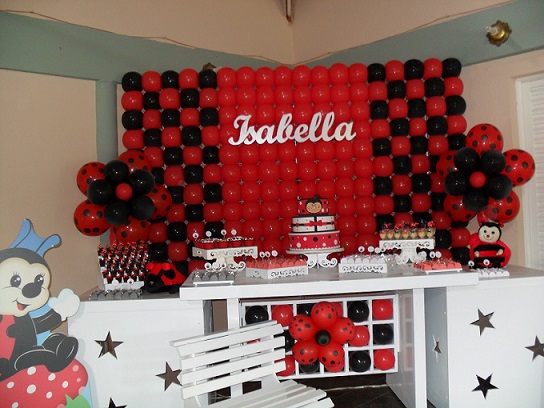 Decoração para Festa Infantil Tema Joaninha, Fotos e Modelos